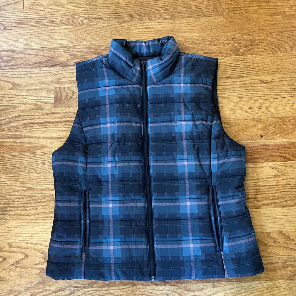Plaid puffer vest, loft size medium
